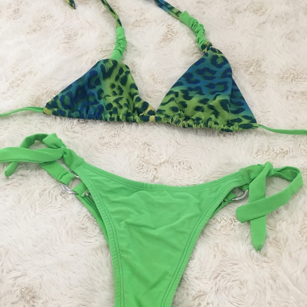 Beautiful Bikini - Picture 2 of 2